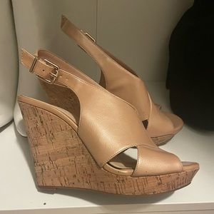 Jessica Simpson wedges